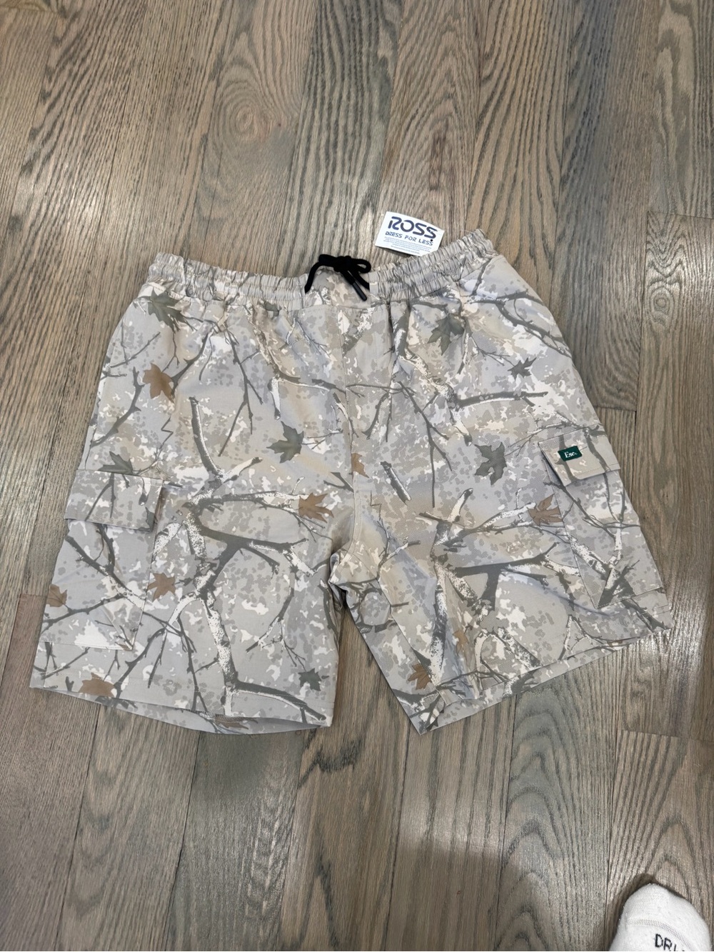 Esc Men's Large Camouflage Cargo Shorts Green/Brown ~ NEW WITH TAG